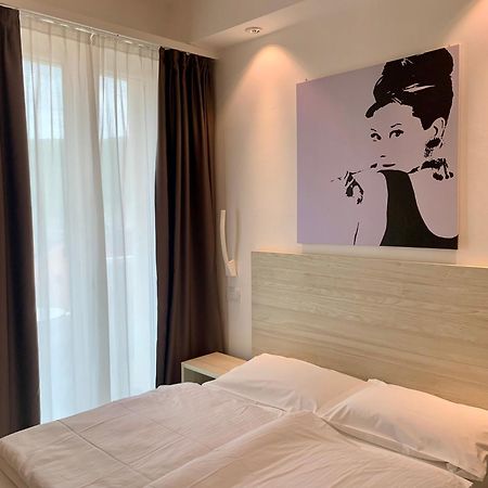 Hotel Italia การ์ดา ภายนอก รูปภาพ
